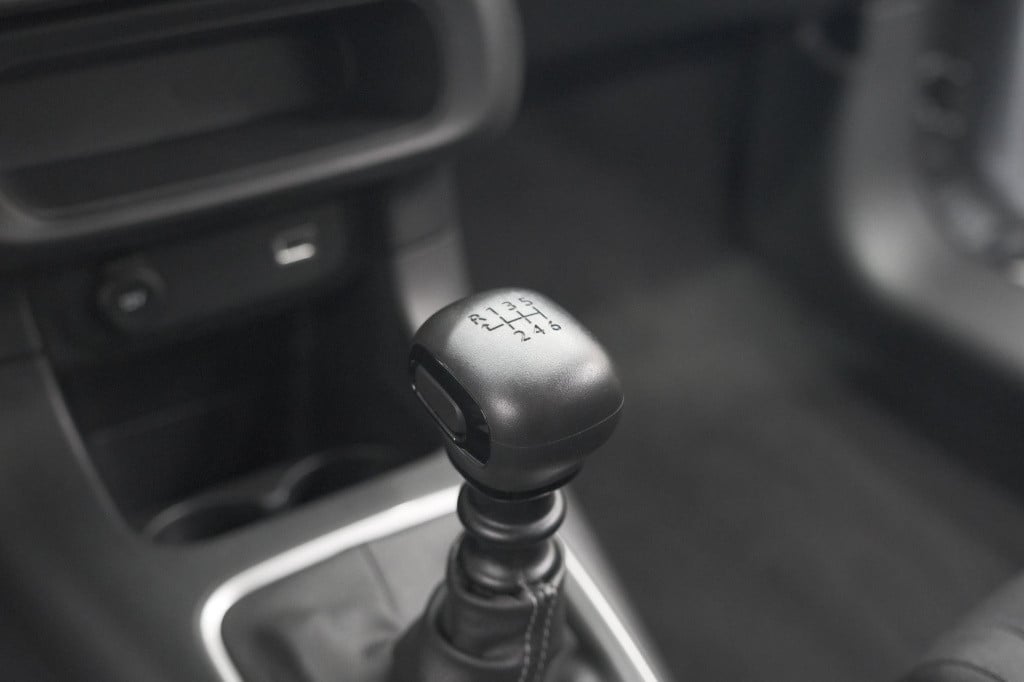 Citroen C3 puretech 110 shine | camera | navigatie | apple carplay | parkee