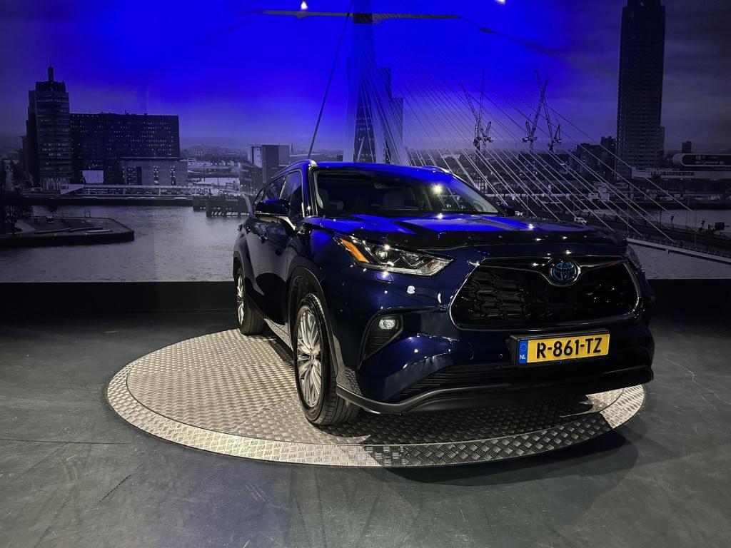 Toyota Highlander 2.5 awd hybrid executive 7 persoons *origineel nl*pano*tr