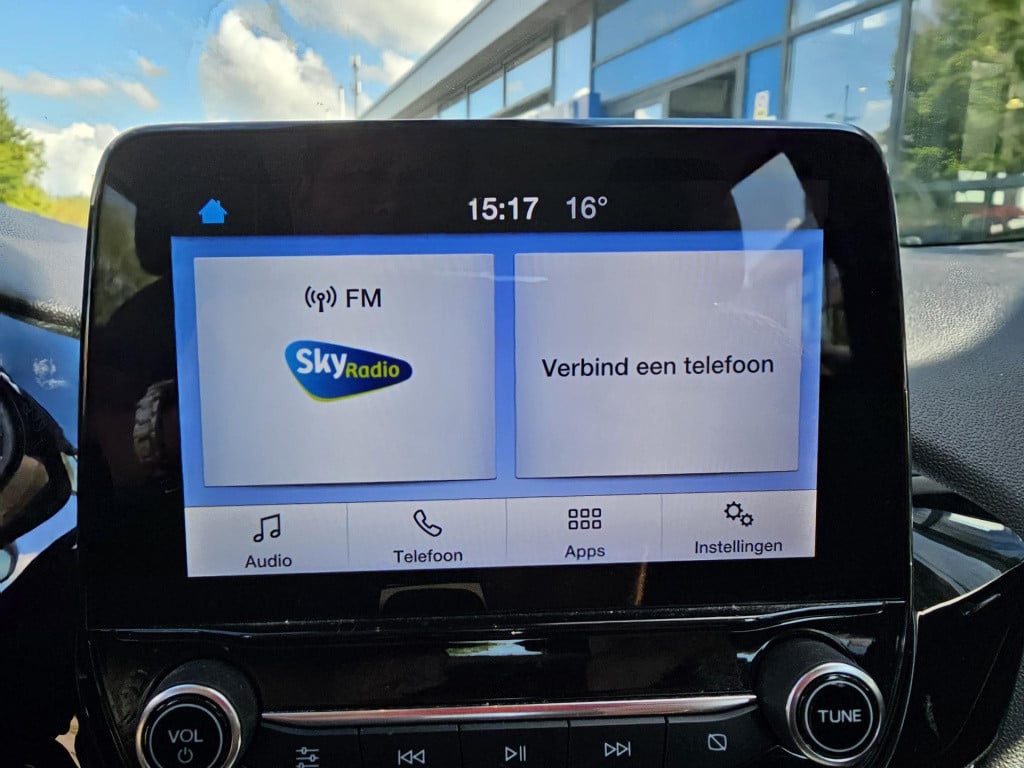Ford Fiesta 1.0 ecoboost hybrid titanium