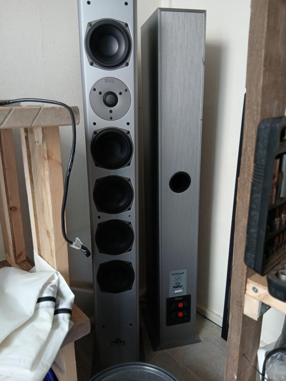 Magnat 6.1 met sony versterker en 2e front speaker set