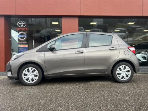 Toyota Yaris 1.5 hybrid active