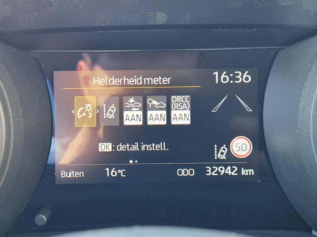 Toyota Yaris 1.5 hybrid first edition | automaat | adaptieve cruise control