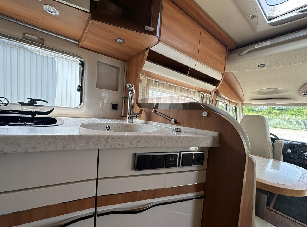Hymer Onbekend b 778 sl c1 rijbewijs | jaar apk | jaar bovag | afleverbeurt