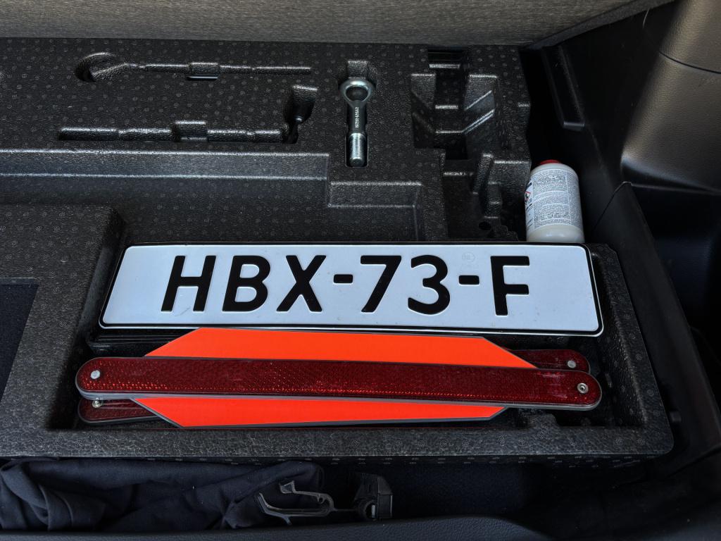 Suzuki Vitara automaat 1.5 hybrid style | trekhaak afneembaar | pano/schuif