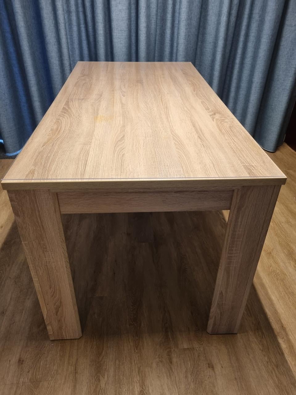 Eetkamertafel