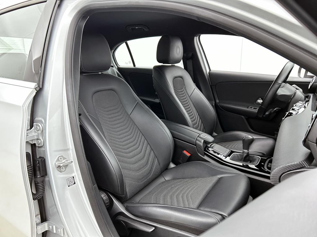 Mercedes-Benz A-Klasse 160 style | handgeschakeld | led verlichting | achte