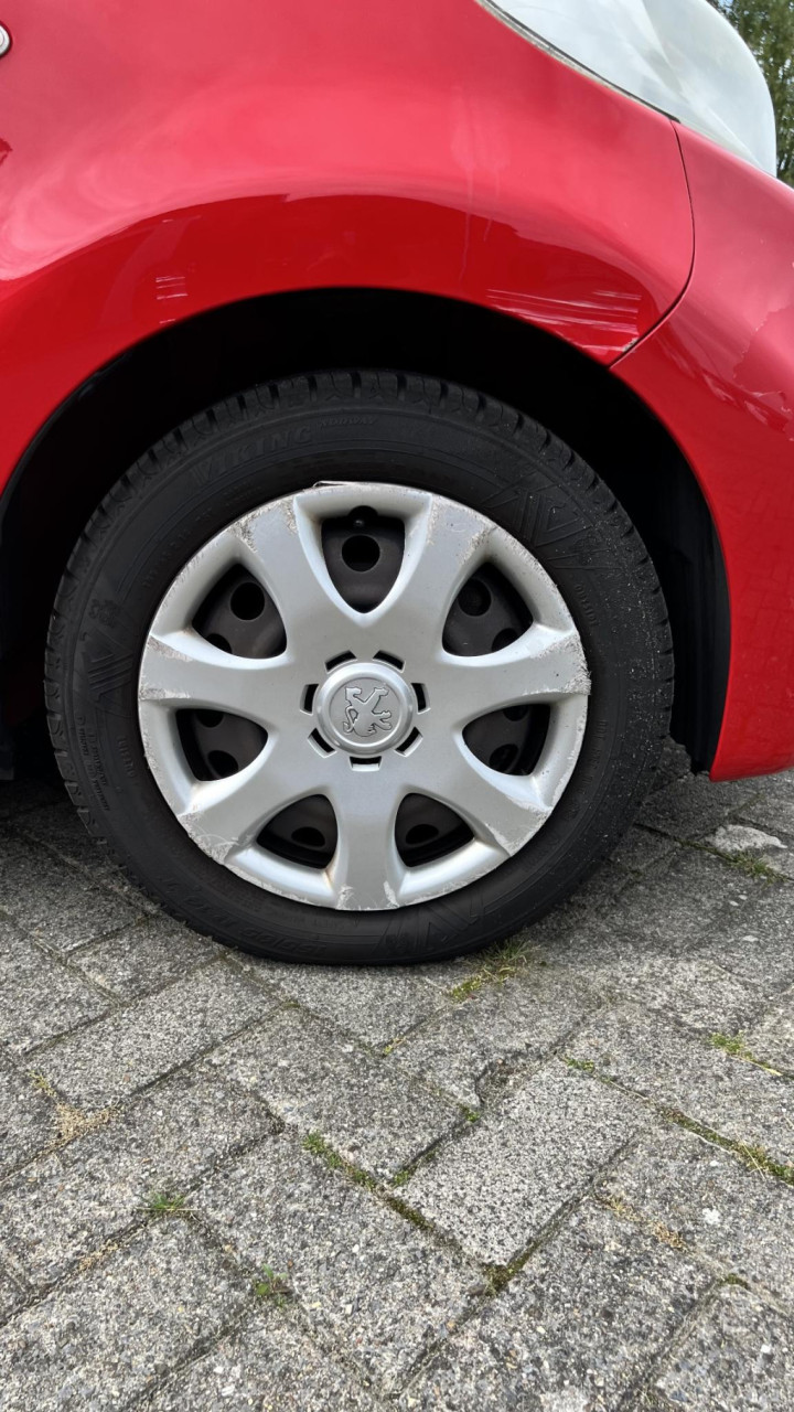 Peugeot 107 1.0-12v xr
