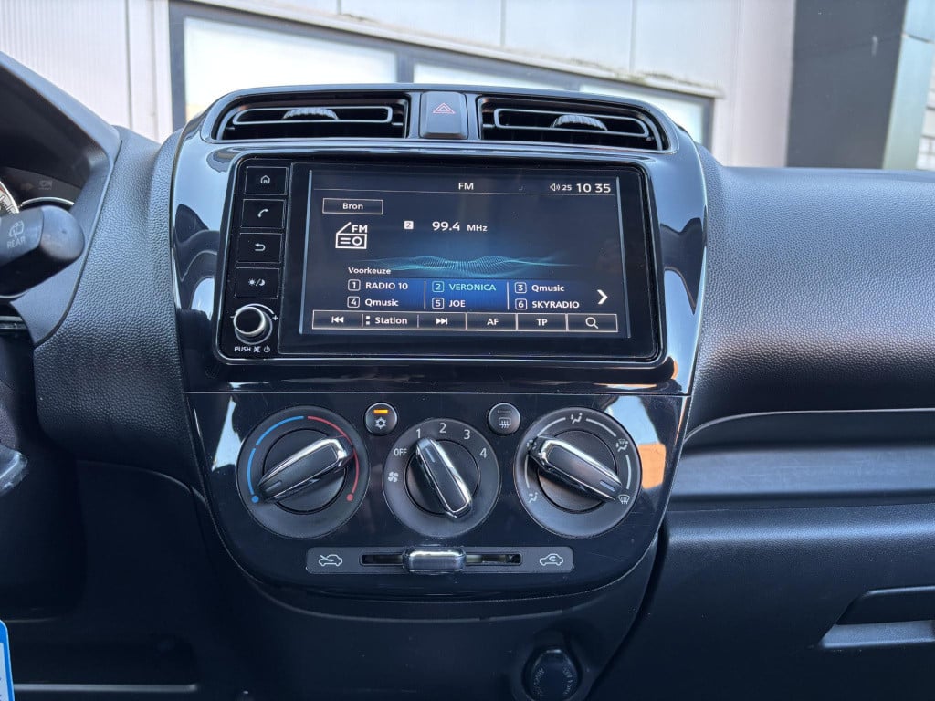 Mitsubishi Space Star 1.2 connect+ | apple carplay/android auto | aircondit