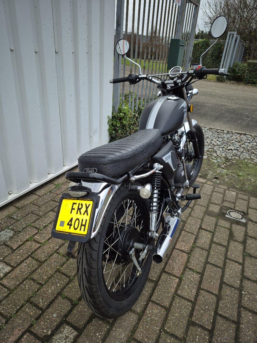 Mash Fifty Brommer uit 2024