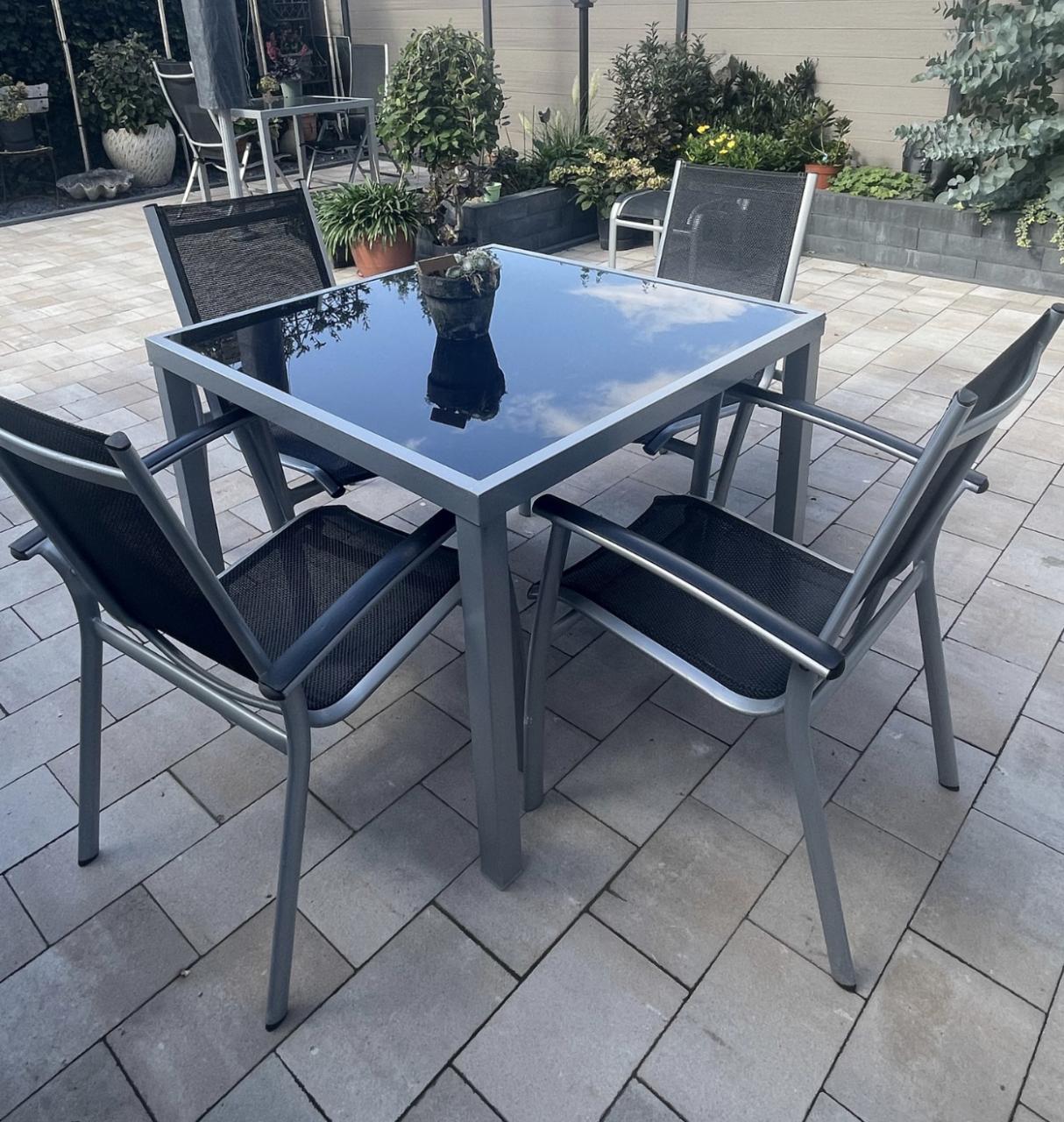 Mooie aluminium lichtgewicht tuinset