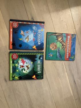 Mooie kinder ontdek boeken (dinosaurussen en oceanen)