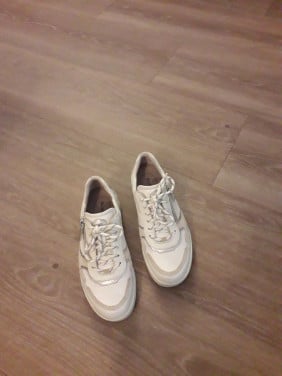 SNEAKERS maat 5