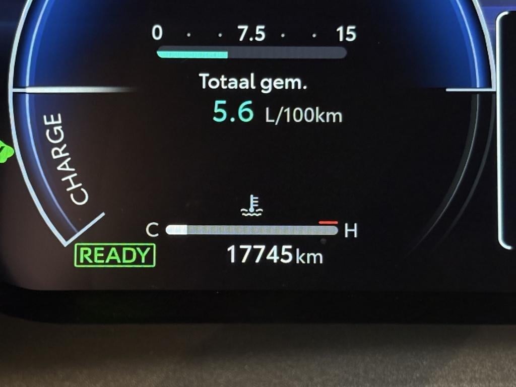 Toyota Corolla Cross hybrid 180 executive | demo | leder |