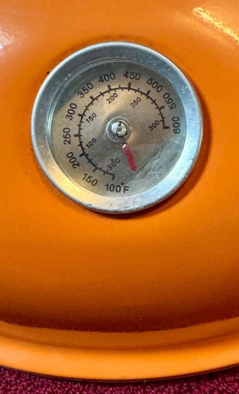 Mooie bol barbecue in uitstekende staat