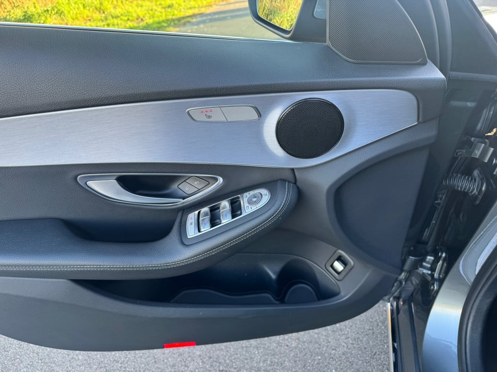 Mercedes-Benz C-Klasse 180 avantgarde automaat . trekhaak . apple-carplay