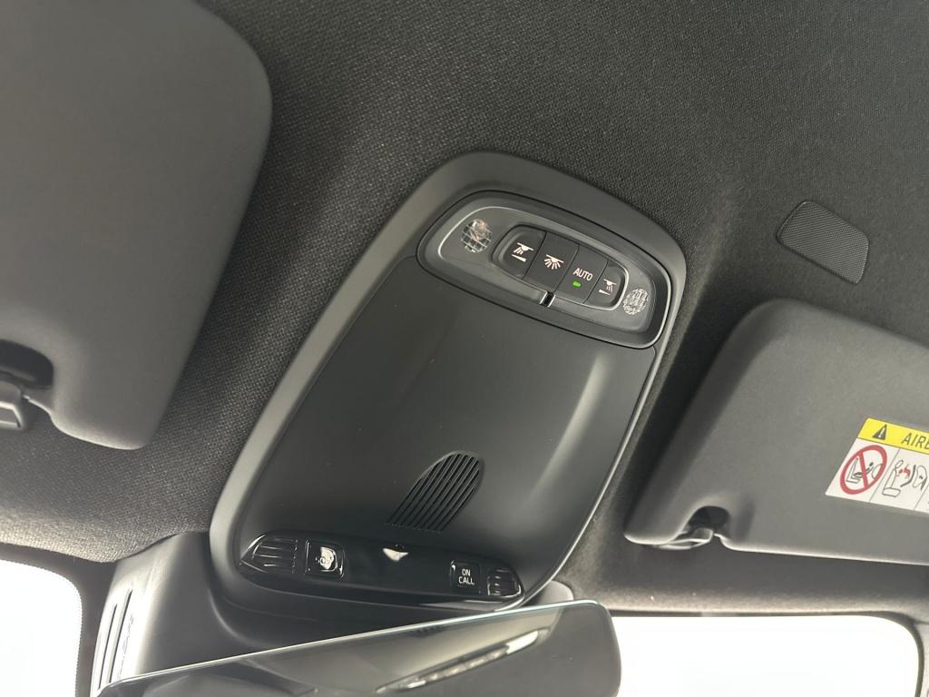 Volvo XC40 t5 262pk recharge r-design| camera| keyless| dab+