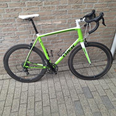 Trek Madone 2.3 Two series