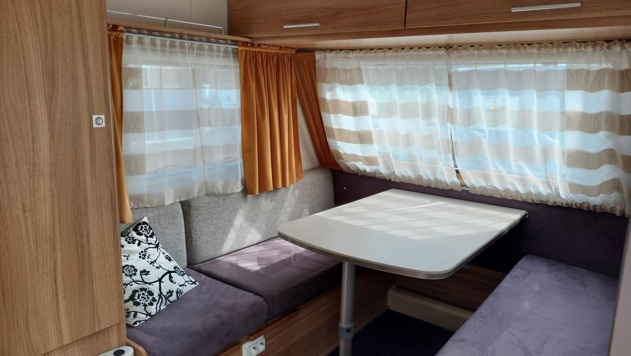 Caravelair 335 (2016!!!) met voortent