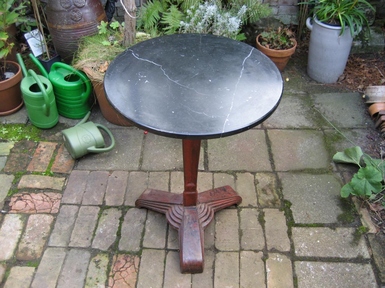 Antiek brocante markt MIDDELBURG  volkskunst tegels bodemvondsten