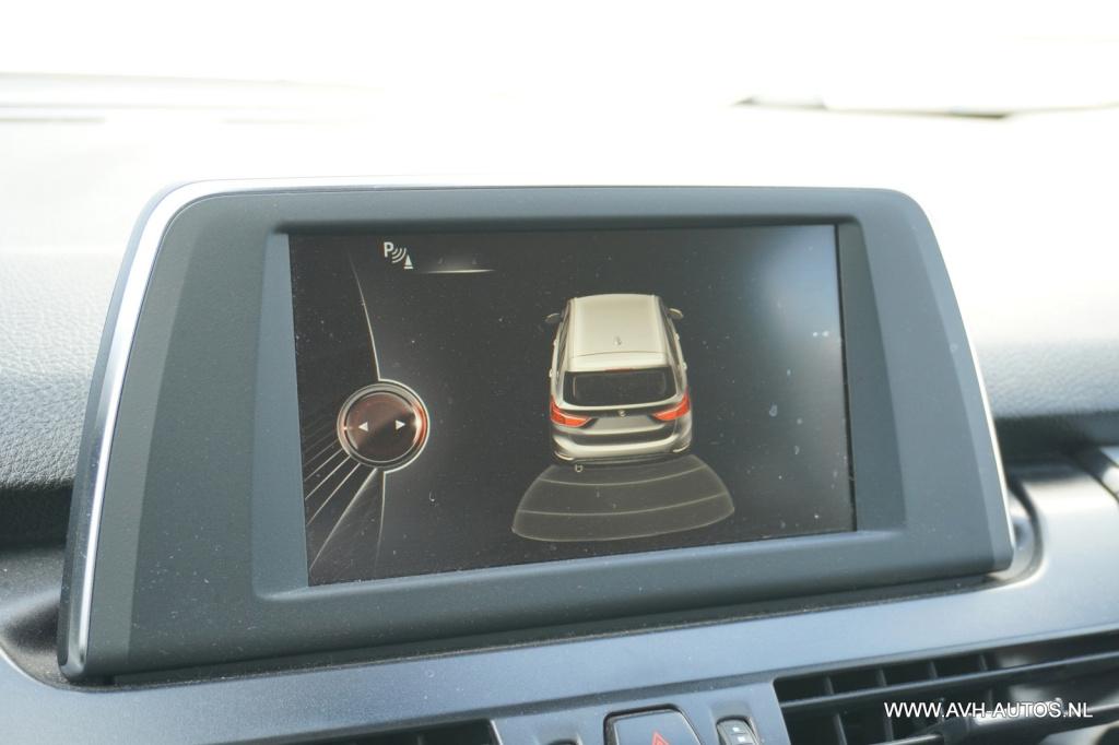 BMW 2-serie gran tourer 216d centennial high executive