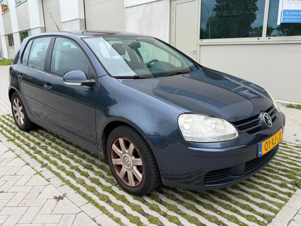 Volkswagen Golf 1.6 fsi optive 3/143.000 nap/cruise ctrl/airco/