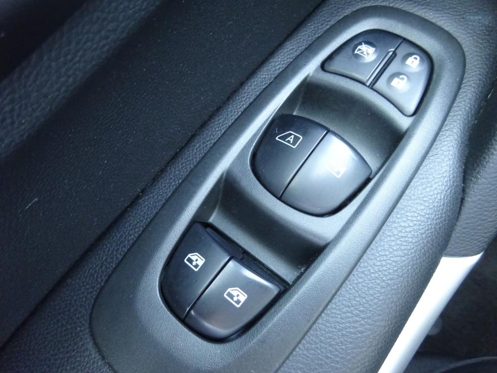 Renault Kadjar 1.2 tce bose 1e eigenaar - cliamte / navi / cruise / camera 