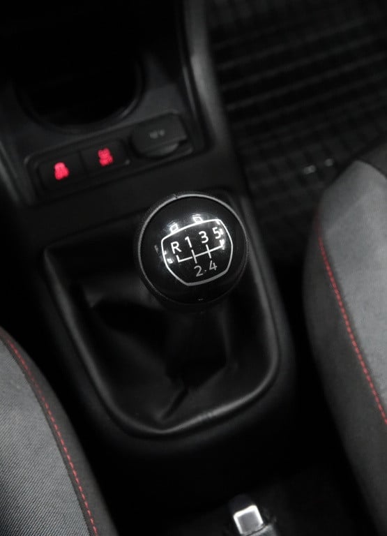 Volkswagen UP! 1.0 tsi high up! | cruise | pdc | bluetooth |