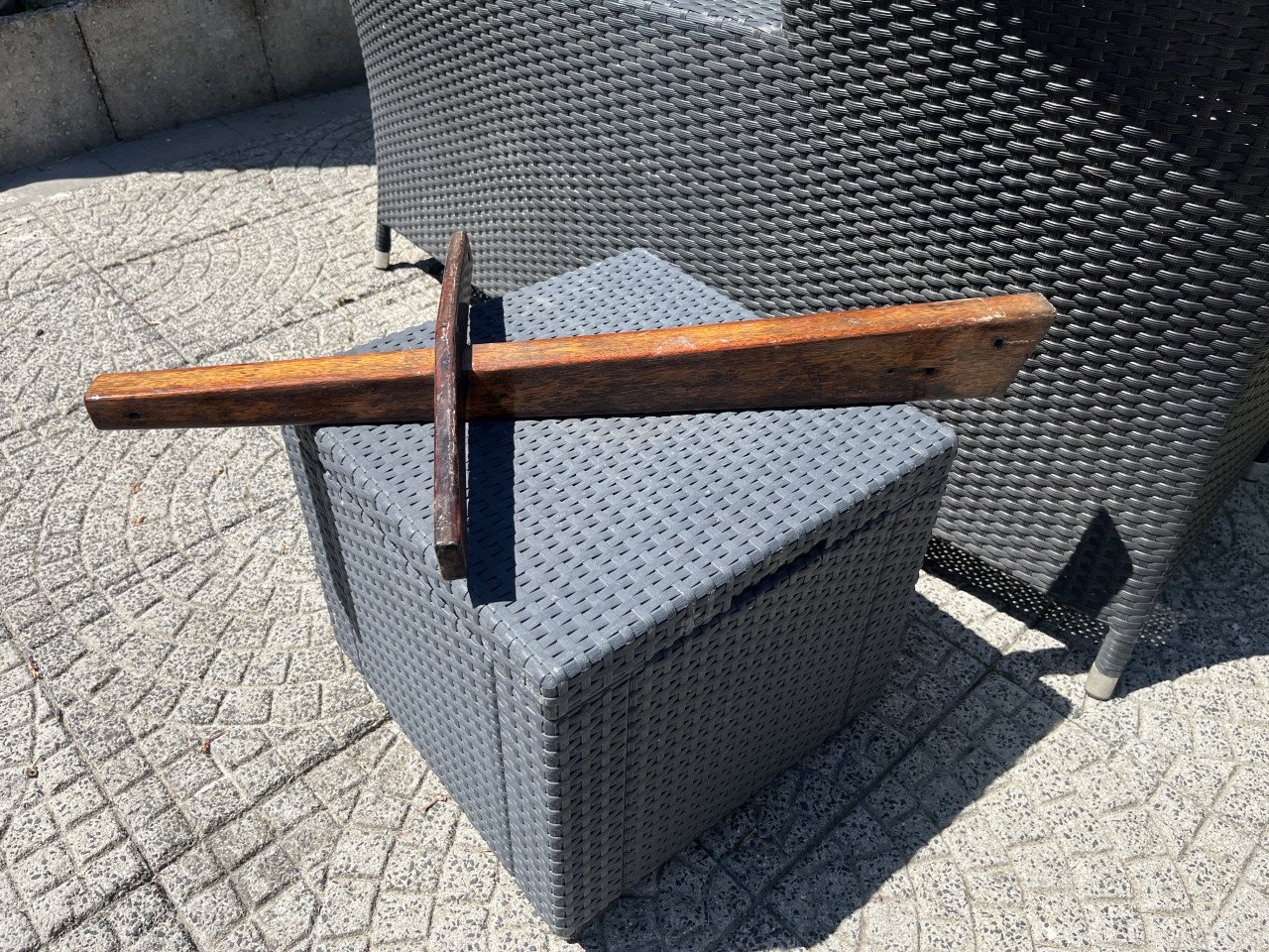 Mast, hardhout  lengte 75 cm
