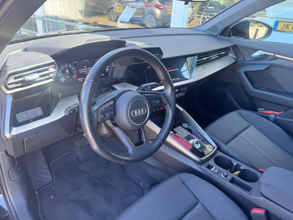 Audi A3 sportback 30 tfsi pro line