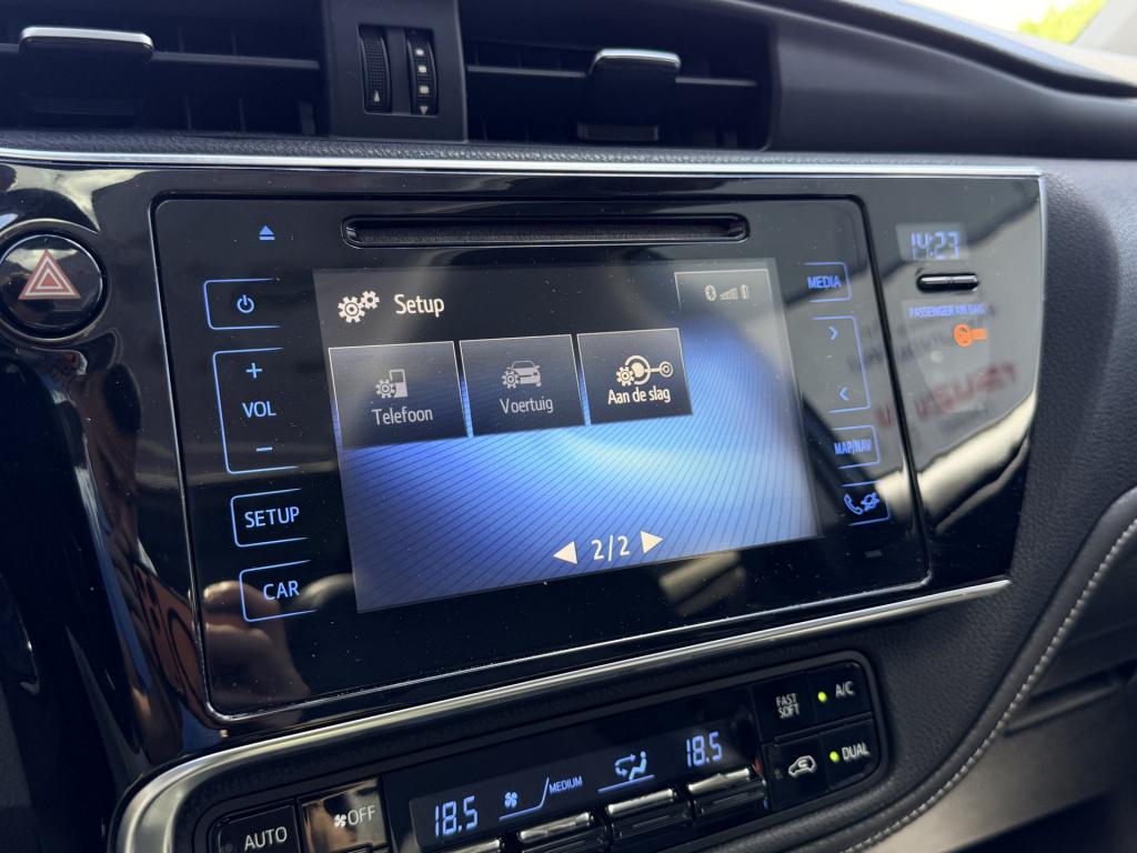 Toyota Auris touring sports 1.8 hybrid lease pro | radio | nav | panorama d