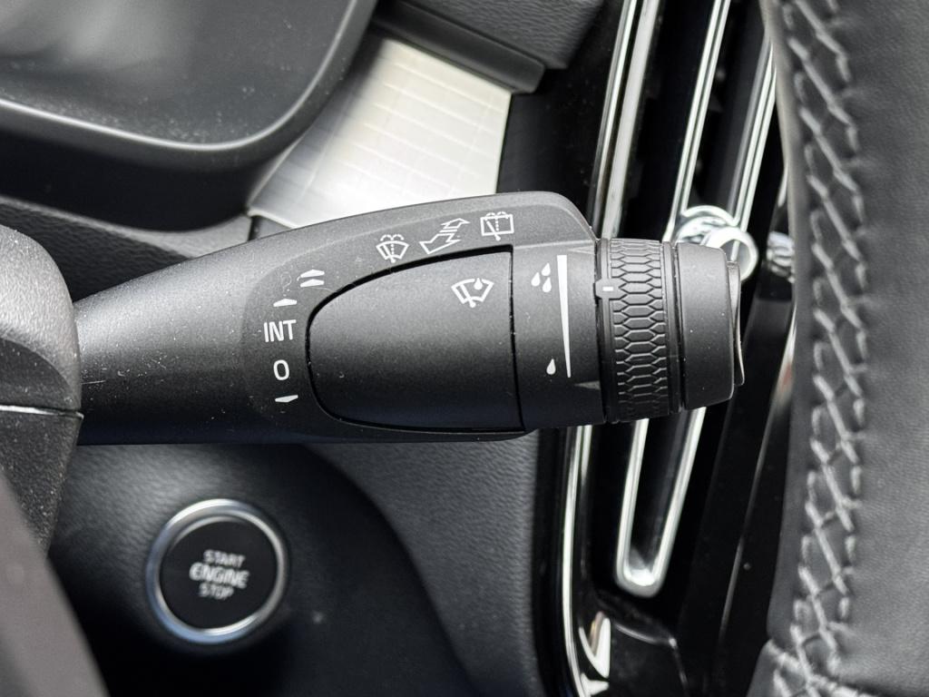 Volvo XC40 2.0 b4 plus dark | 18'' lmv | trekhaak | harman kardon