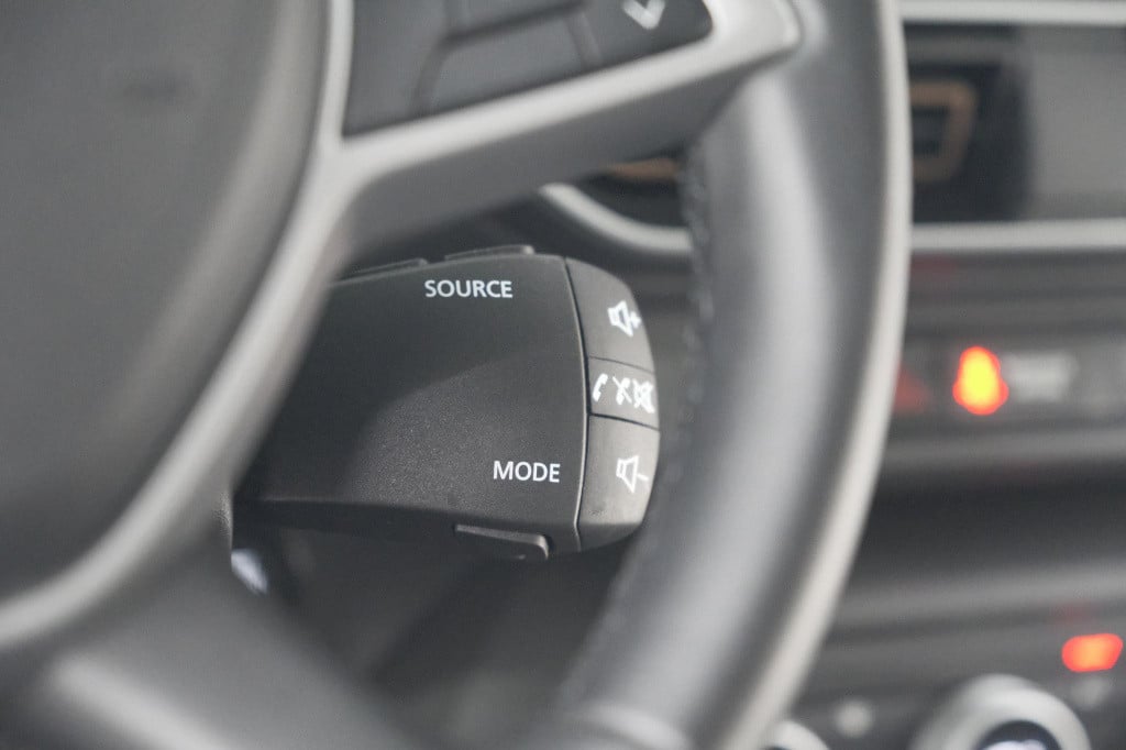 Dacia Sandero Stepway tce 90 expression | camera | dodehoekdetectie | navig
