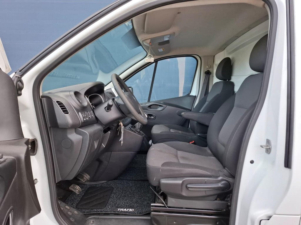 Renault Trafic 1.6 dci 95 t29 l1h1 comfort airco / cruise controle / navi /