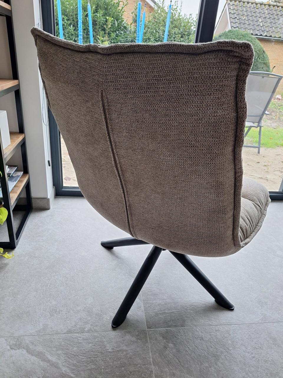 Fauteuil met hocker