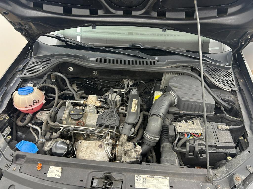 Volkswagen Polo occasion 1.2 tsi highline | zwart | tweedehands volkswagen 