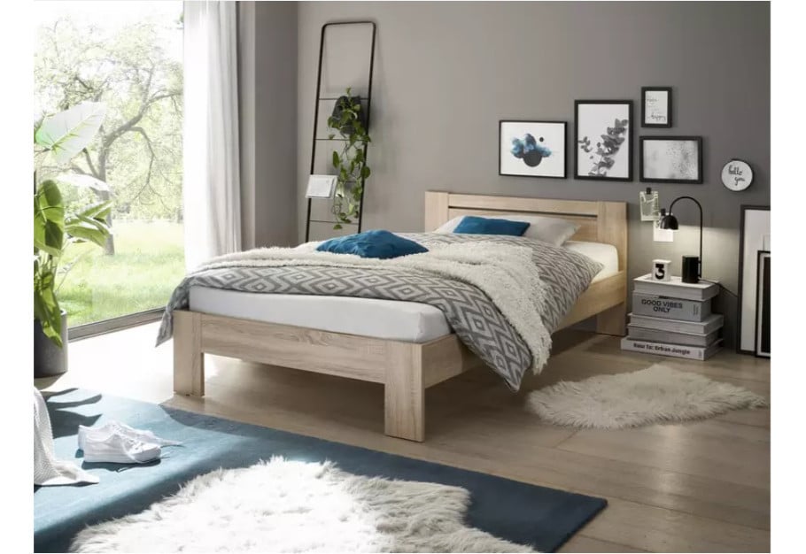 Bed 120 x 200 cm. Twijfelaar met bodem en comfortabele koudschuimmatras