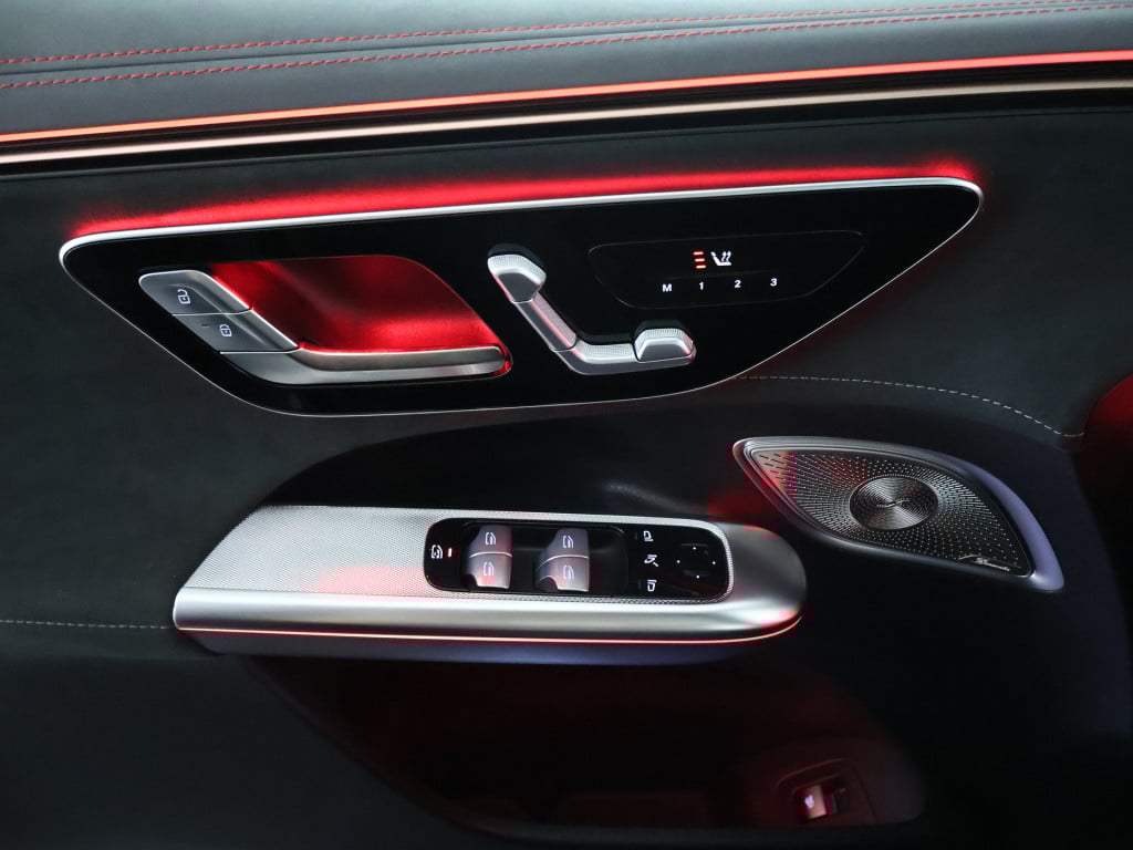 Mercedes-Benz Eqe suv 500 4matic amg line 91 kwh | panoramadak | burmester 