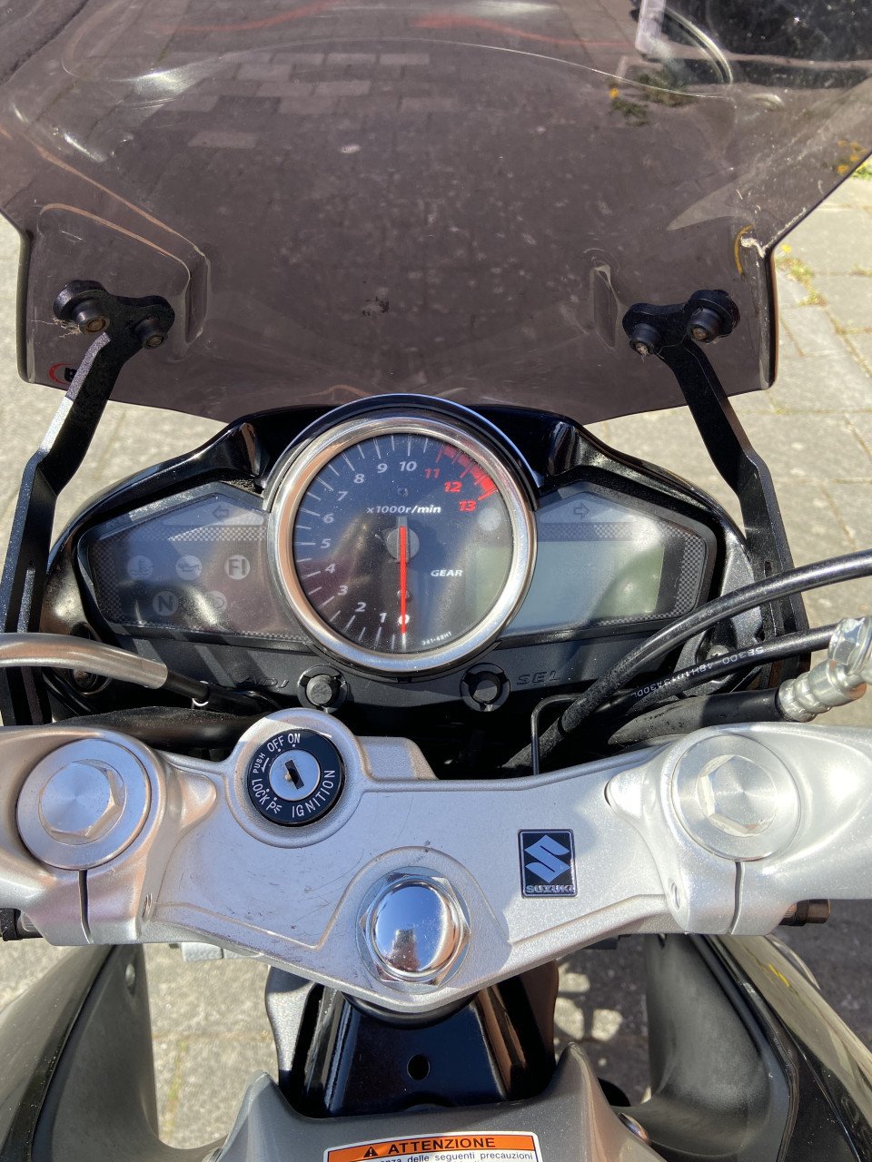 Motor Suzuki GS 250 Inazuma