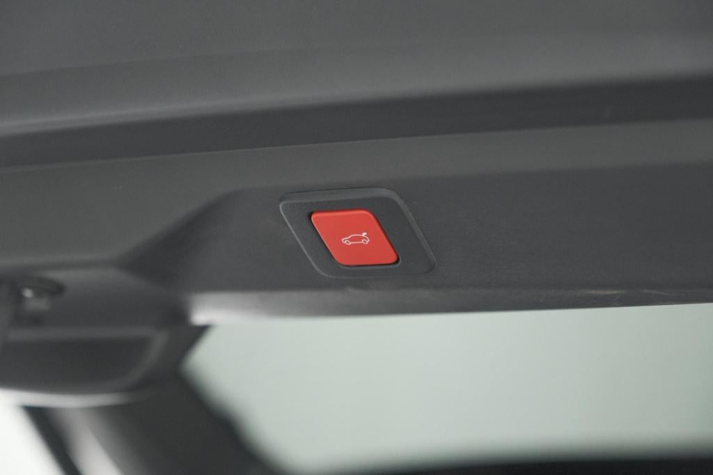 Peugeot 3008 1.2 hybrid 145 gt | trekhaak | elektrische kofferklep | camera