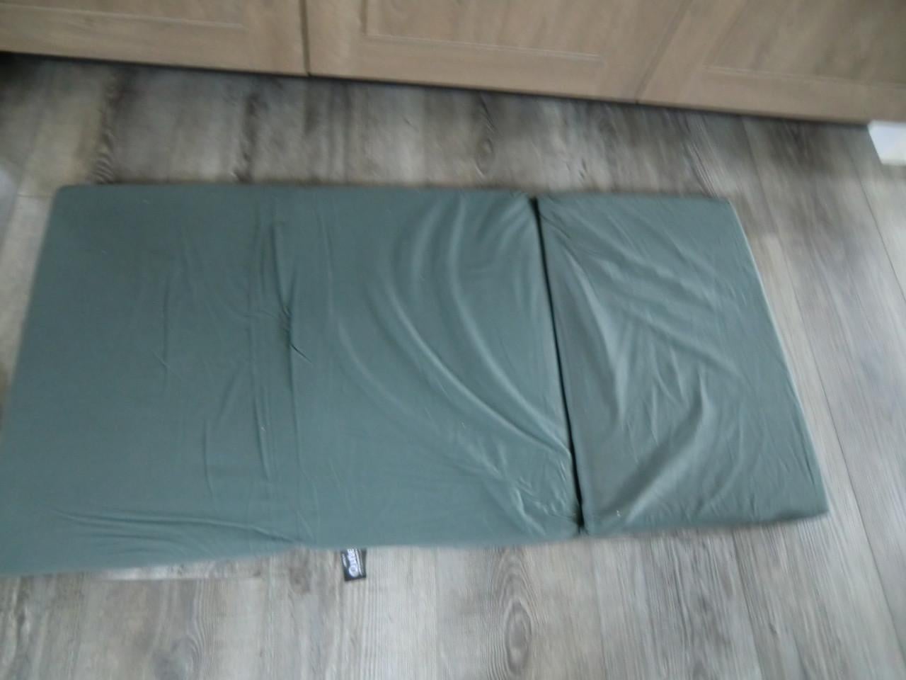 Qute los matras voor campingbed in draagtas