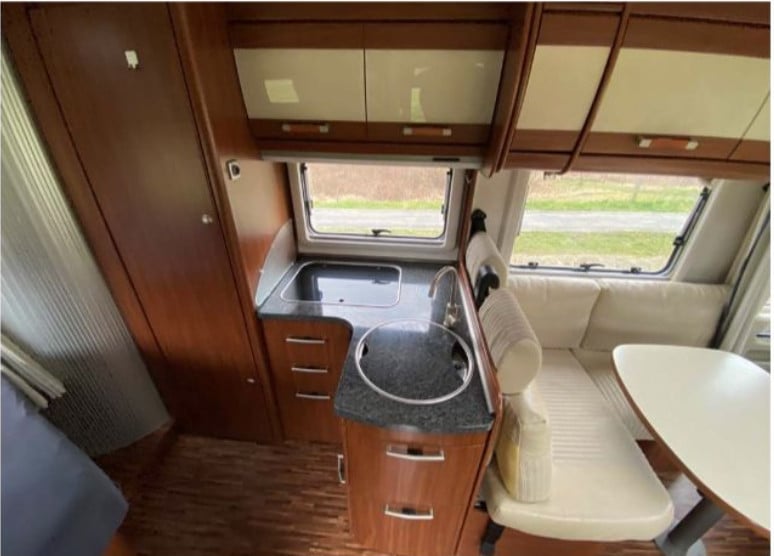 Hymer B654 SL Silver-Line Top staat