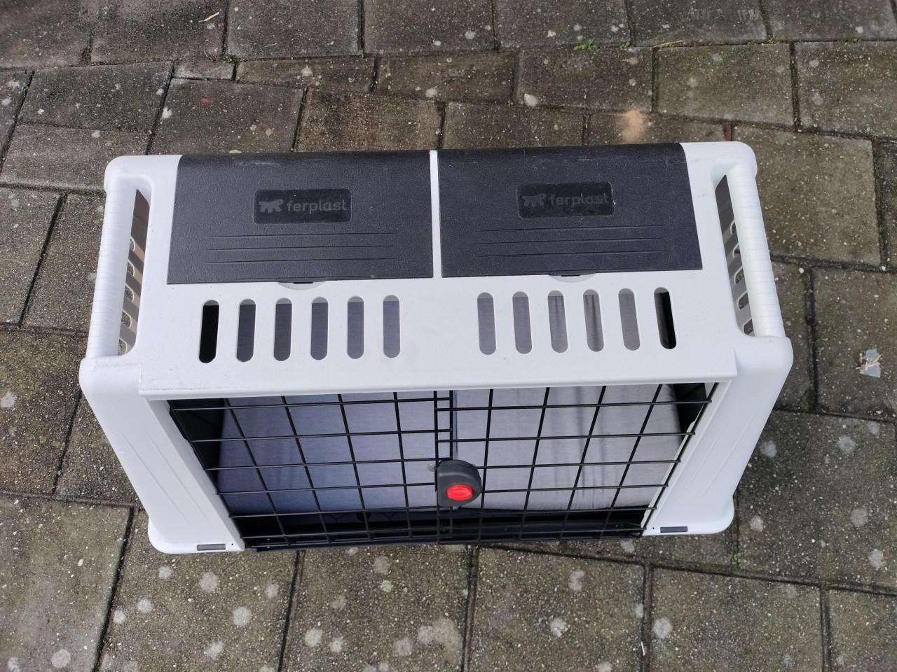 Autokennel voor honden middel