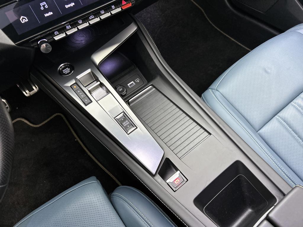 Peugeot 308 sw plug-in hybrid 225 pk automaat gt | rijklaar | panorama / sc