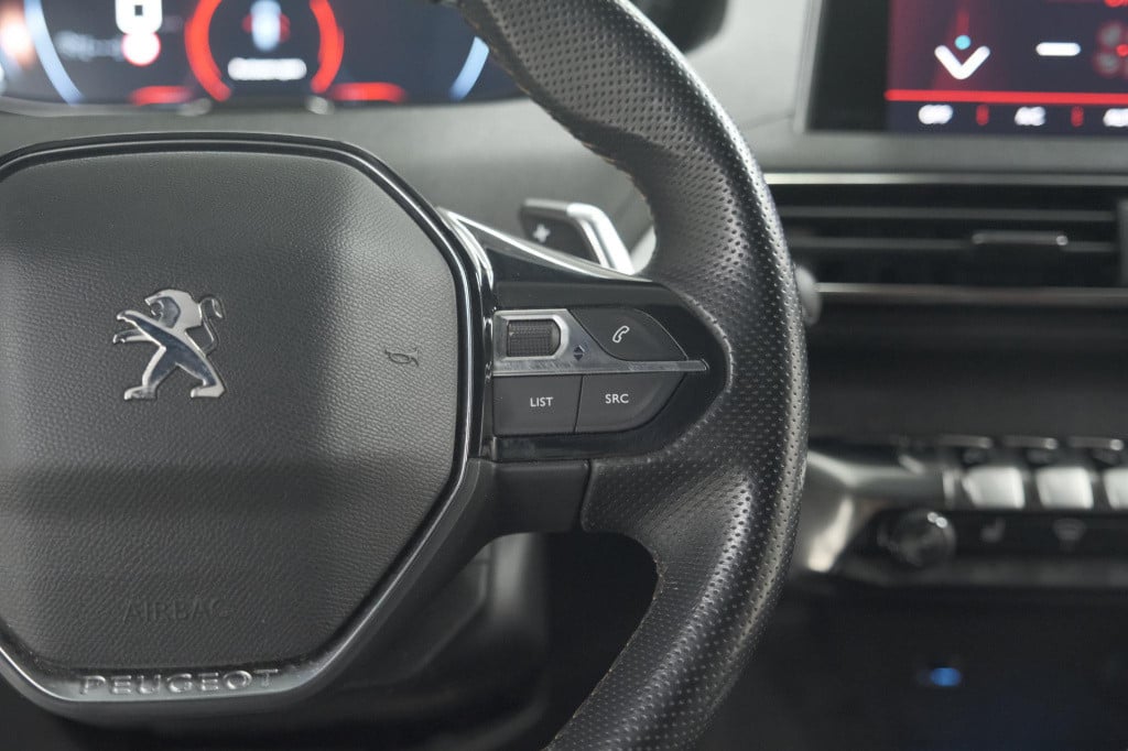 Peugeot 3008 1.6 puretech 180 gt line | camera | dodehoekdetectie | adaptie