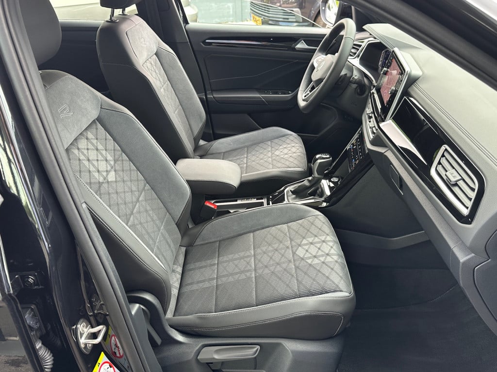 Volkswagen T-roc 1.5 tsi 150pk dsg r-line | camera | keyless | elek. achter