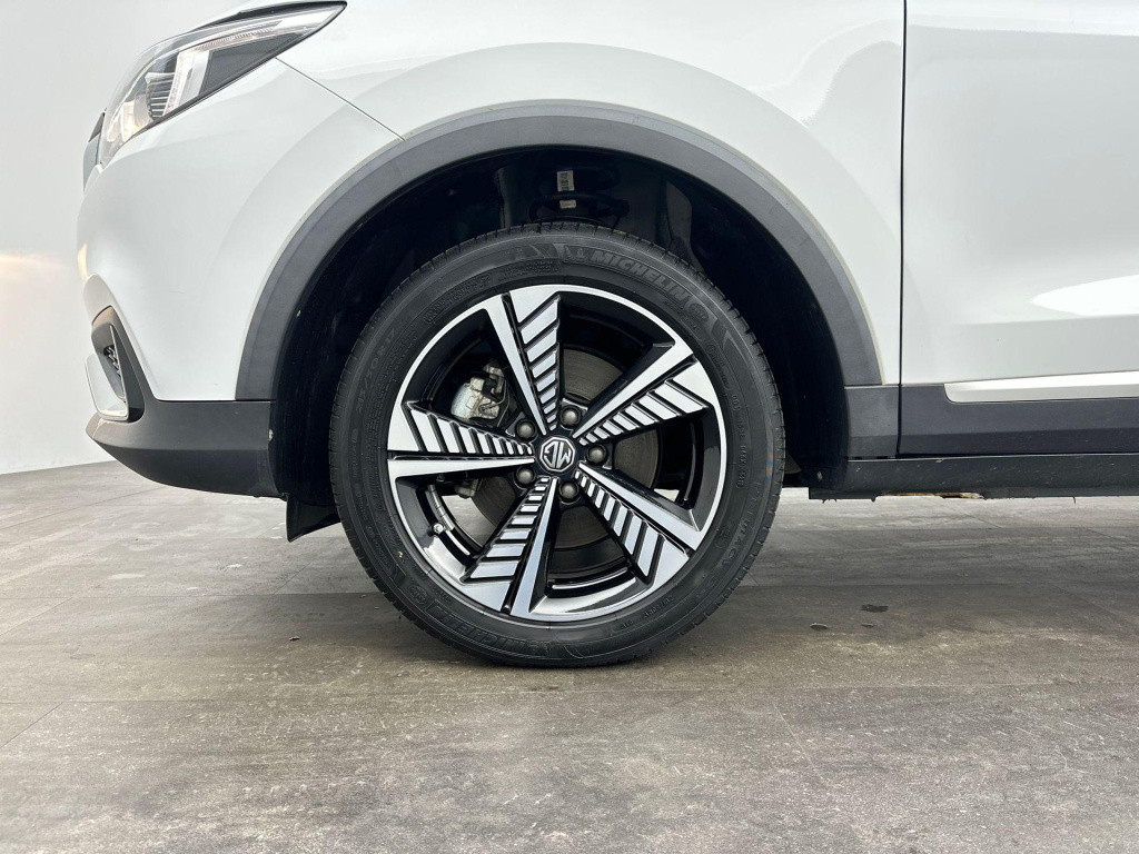 MG Zs-ev luxury 45 kwh | panoramadak | dealer onderhouden | leder | apple c