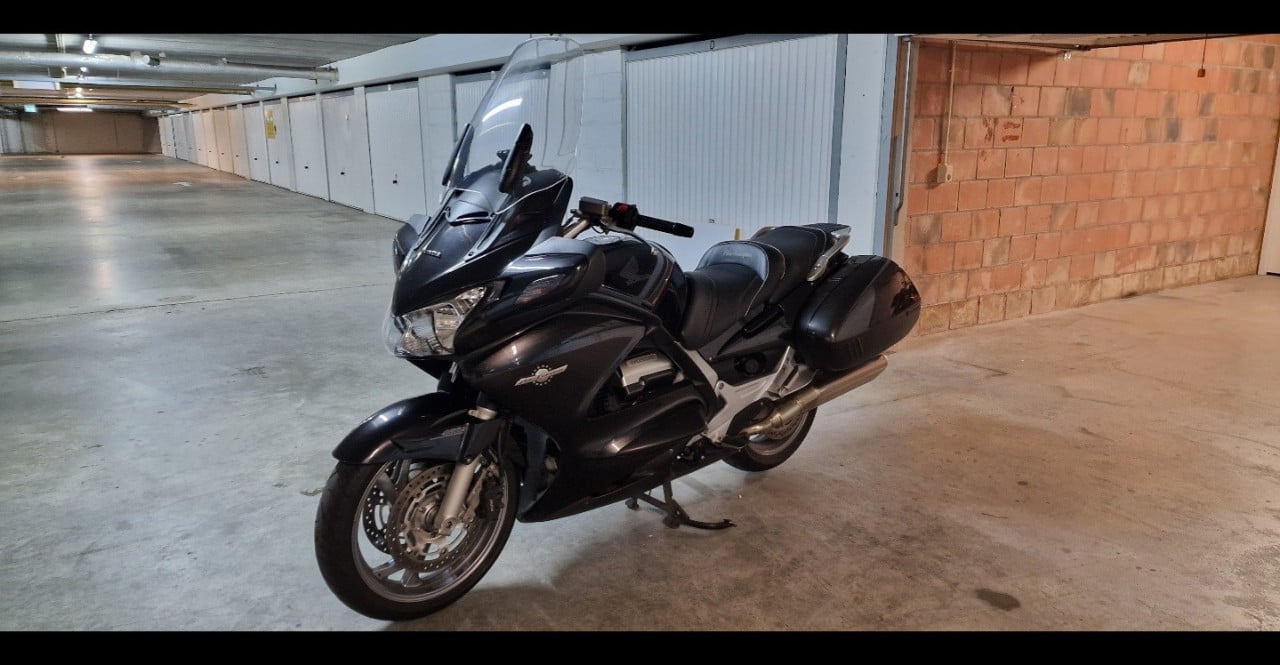 Pan European st1300 uit 2011