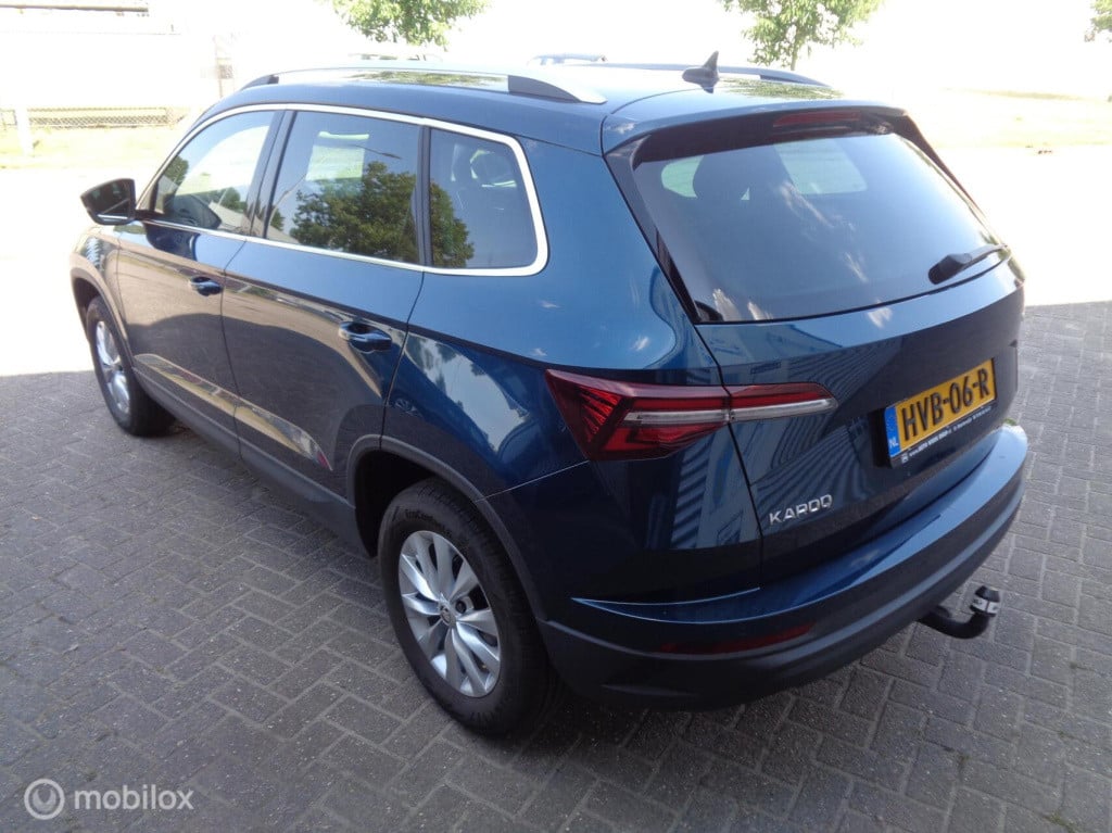 Skoda Karoq 1.0 tsi business edition/airco/stoel+stuur verw/full led/apple 