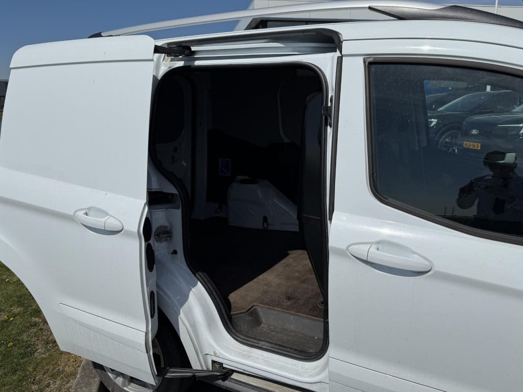 Ford Transit Courier 1.5 tdci limited duratorq s&s lmv | parkeersensoren | 