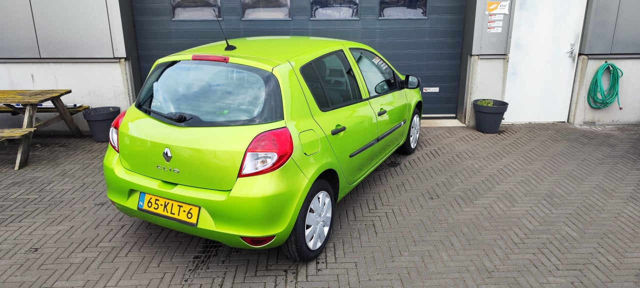 TE KOOP RENAULT CLIO 1.2 SPECIAL LINE IN TOPSTAAT 95.227 KM